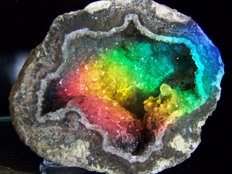 Rare Rainbow Rock ROCKS